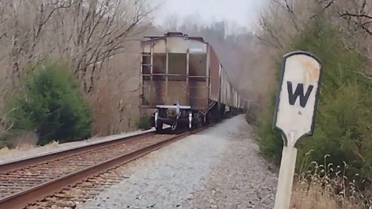 G289 at Fort Blackmore & M653 at Hill Station Virginia on the Clinchfield January 3 2026