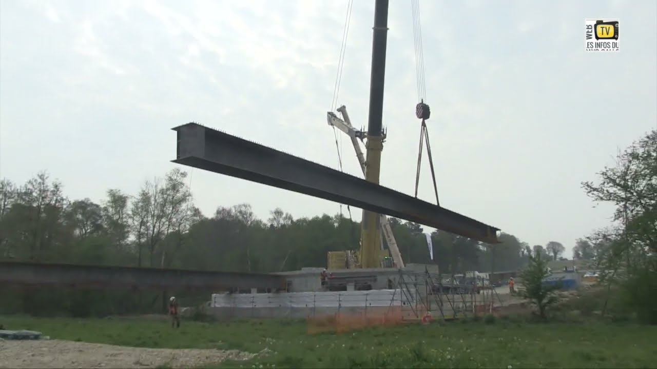 Morbihan. Déviation de Locminé: une grue de 800 tonnes sur le chantier