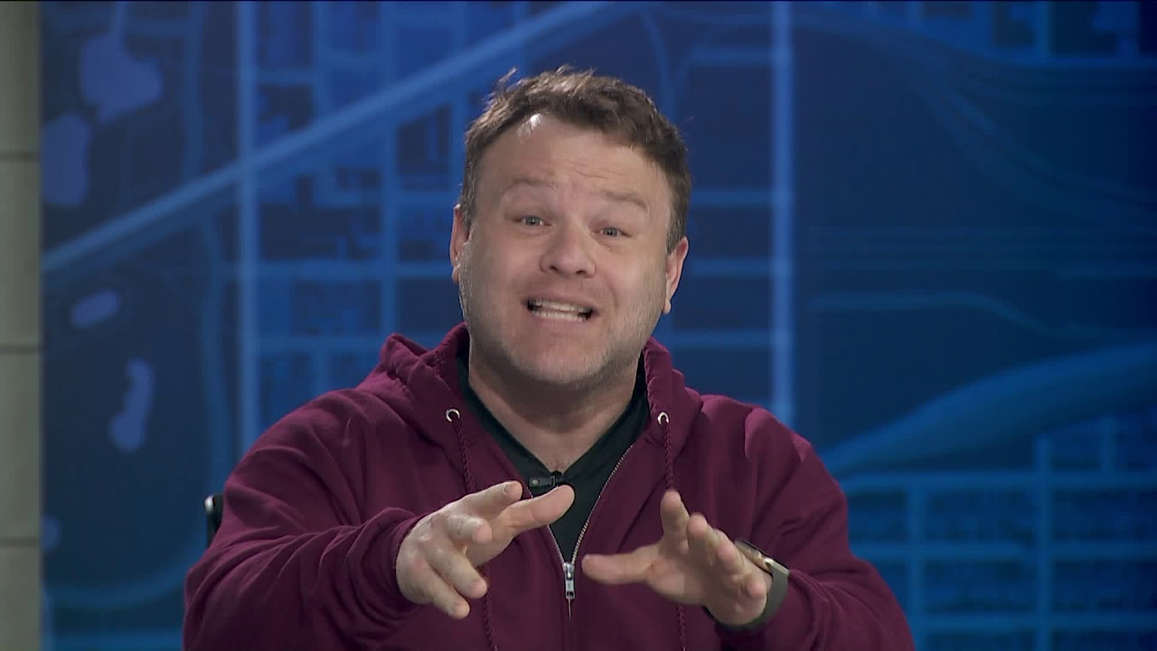 Frank Caliendo impersonates Chris Hemsworth's audition for Hulk Hogan role