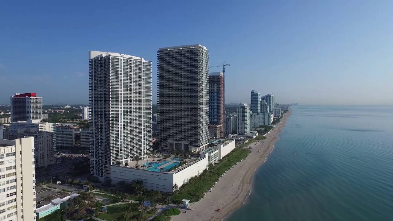 Hallandale Beach, Florida