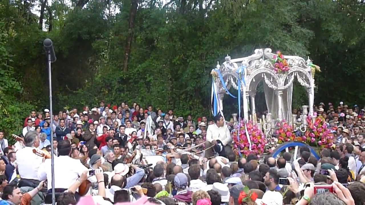 Paco Millán en la charca. Salve rociera 2013