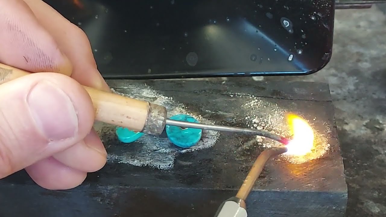 Fake Turquoise vs Hot Needle test