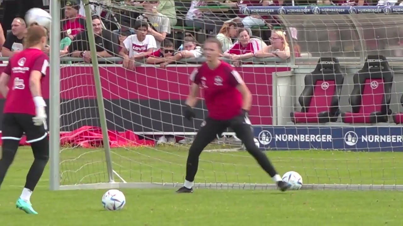 Frauen-Bundesliga-Aufsteiger 1. FC Nürnberg exklusiv im Torwarttraining beim Saisonauftakt