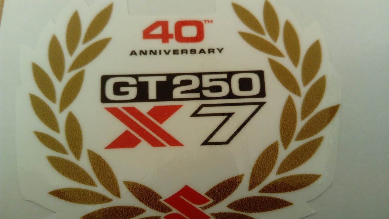 Suzuki GT 250 X7 and Raleigh Choppers Donnington Park Endurance Legends May 2018