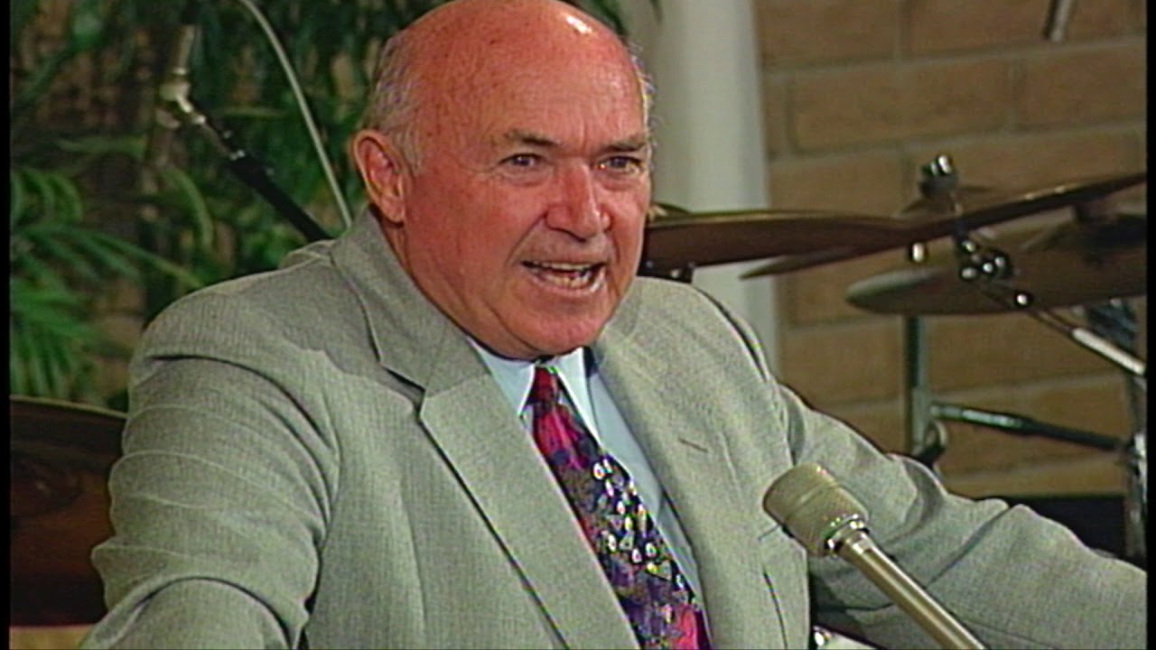 PASTOR CHUCK SMITH - ROMANS 8 - PART 1 0F 4
