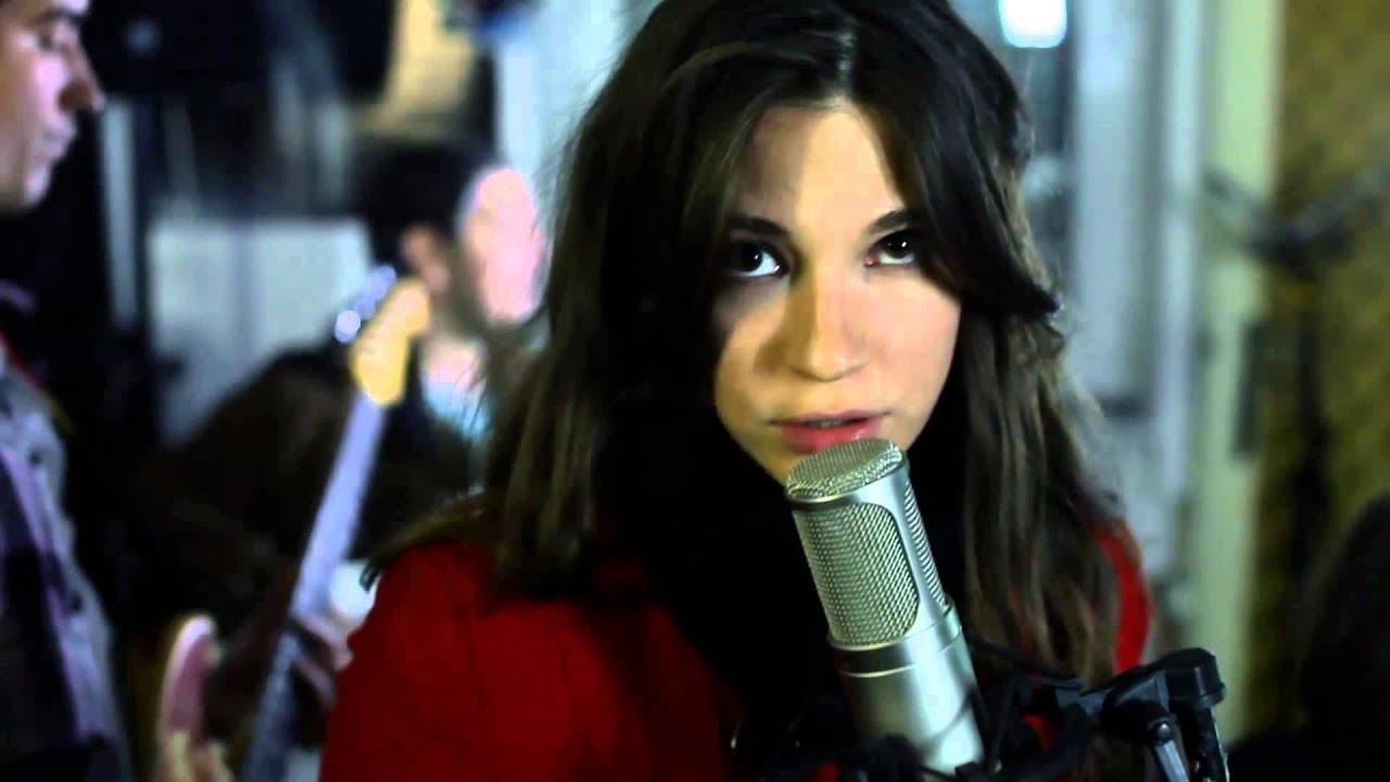 Sara Renar - U velikom stilu