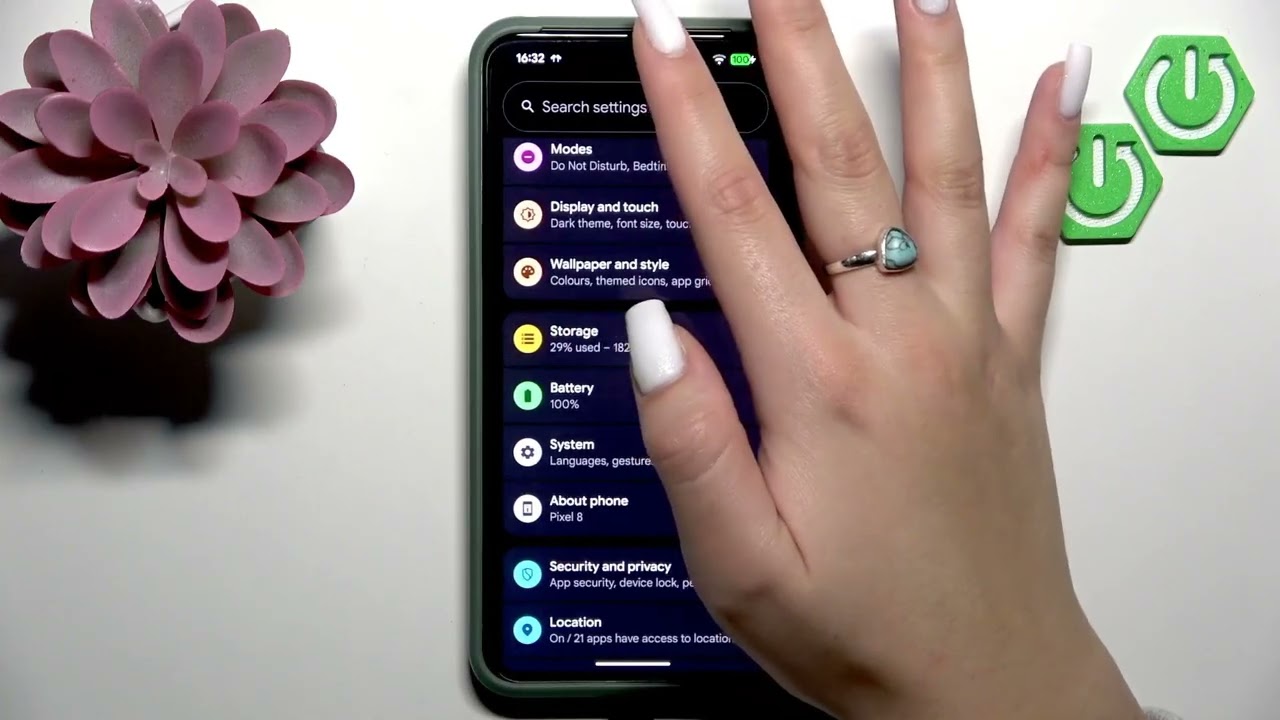 Android 16 – كيفية إزالة الأشرطة السوداء في التطبيقات