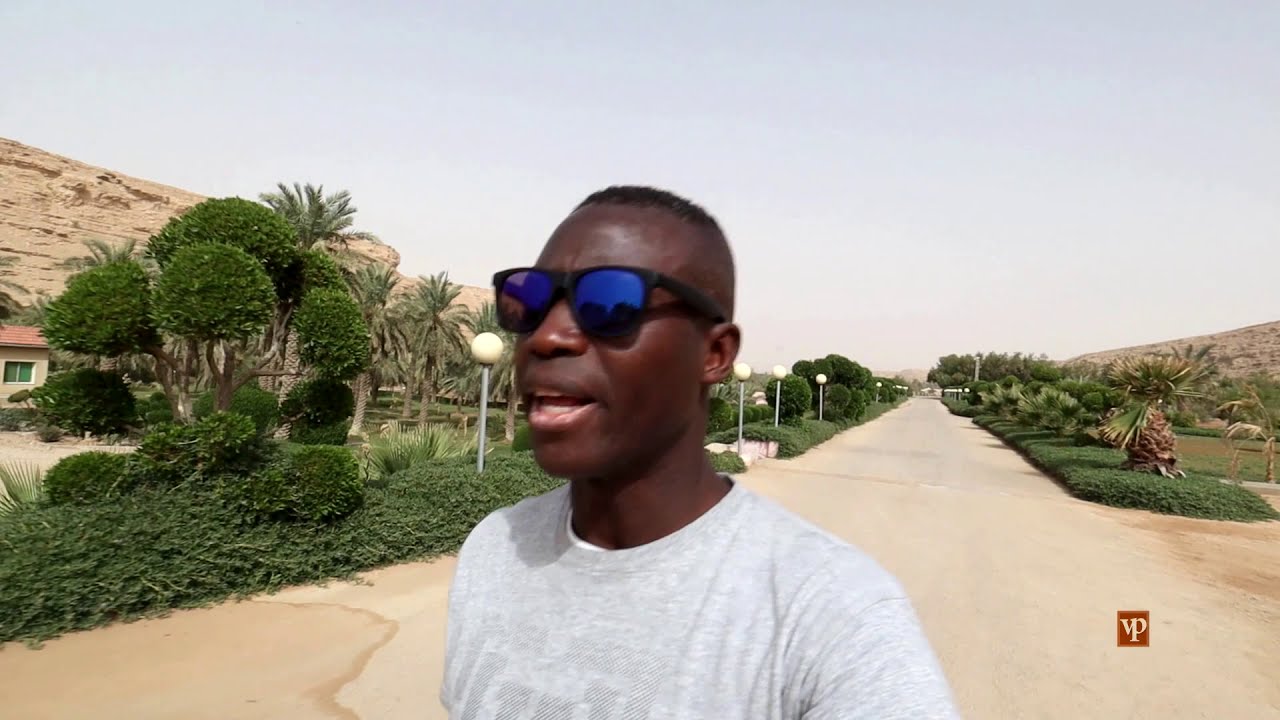 Saudi Arabia, Pt. 5 of 15: Riyadh, the Dates Farmer and Players Beads