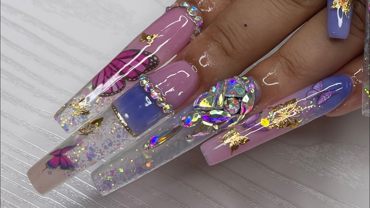 Watch me work | Butterfly foil | Gold nail stickers