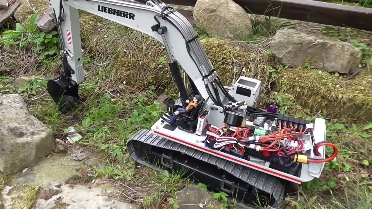RC Bagger Liebherr 946 Hydraulikumbau auf Braeker-Mikro-Hydraulik