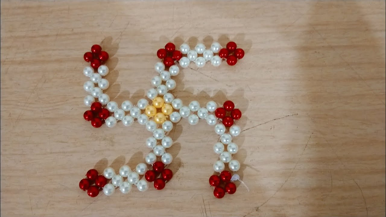 Moti swastik ...how to make swastik ? By Ashwini Kulkarni...easy to understand....