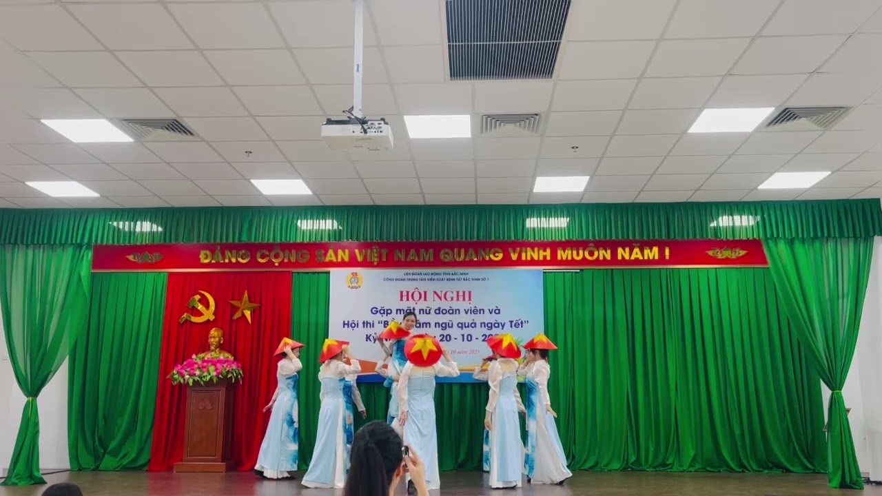 Múa.Viết tiếp câu chuyện hoà bình.BD. tốp múa CDC. BN