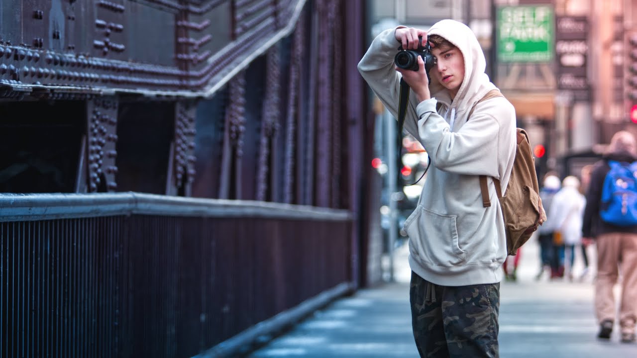 Chicago Street Photography // Canon SL2 & 70-200 2.8