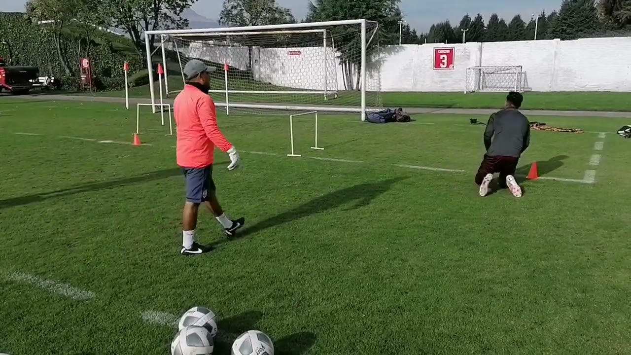 Entrenamiento porteros FB Toluca