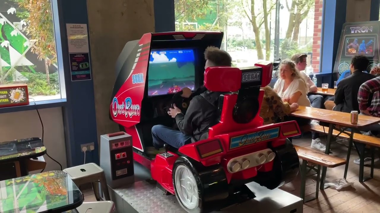 1986 OutRun Deluxe Cabinet ~ Full Motion | London, UK 🇬🇧
