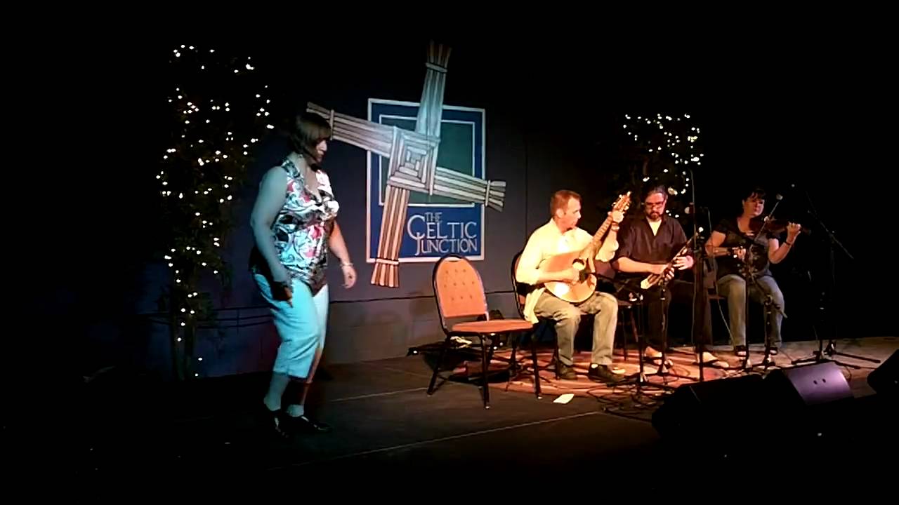 Pipes and Fiddle (and Jason on the Cittern and Karen dancin'