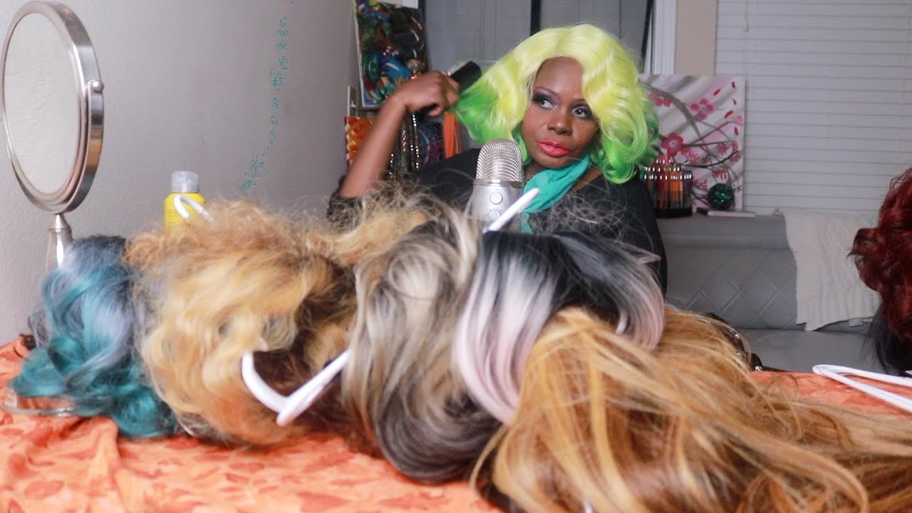 BRUSHING RANDOM WIGS ASMR CHEWING GUM