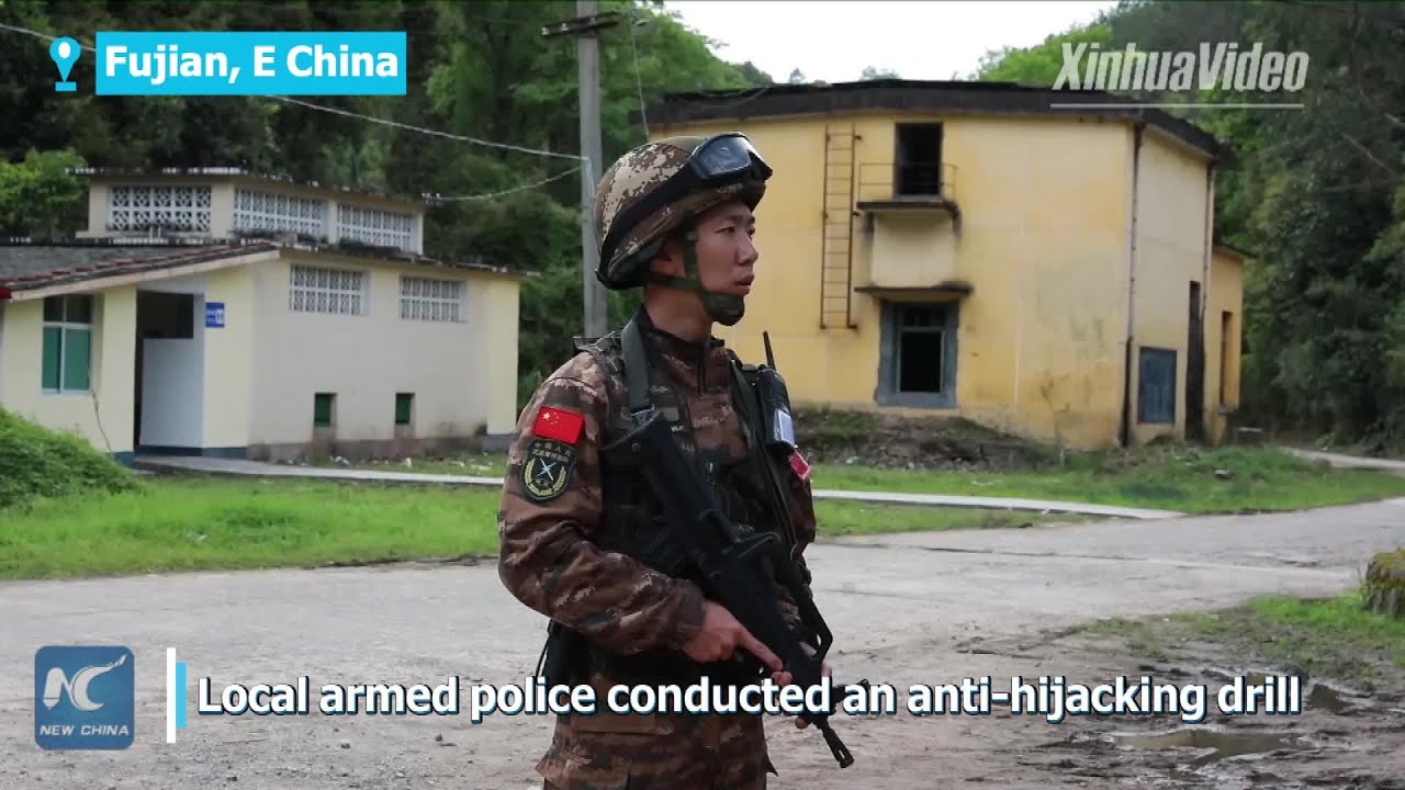 Armed police conduct anti-hijacking drill in E China