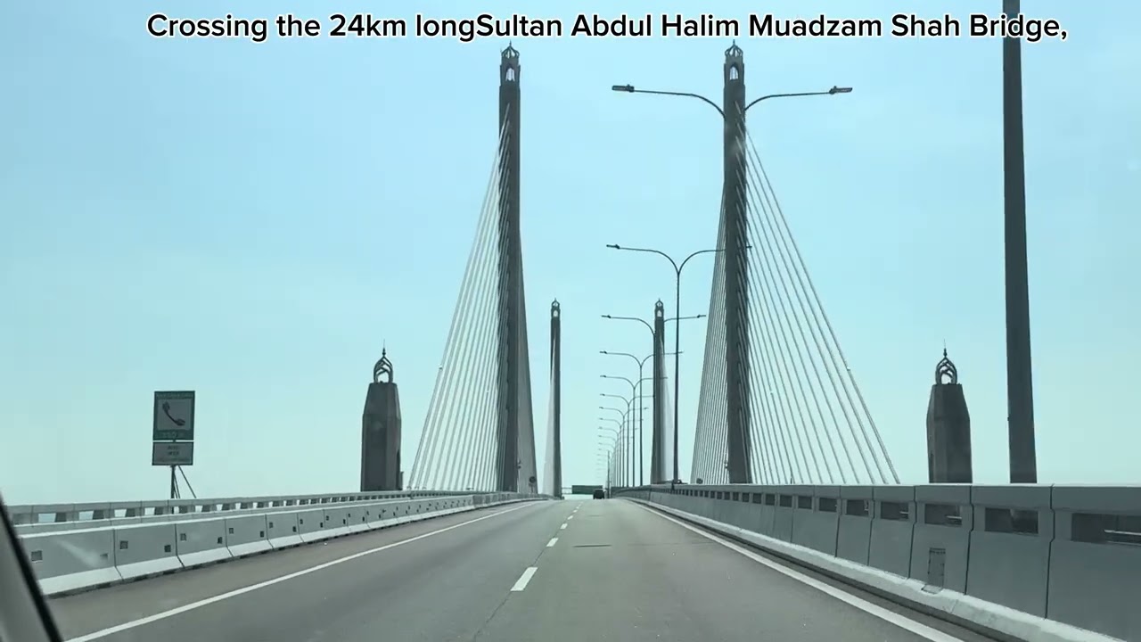 Crossing the 24 km Penang island second bridge 
