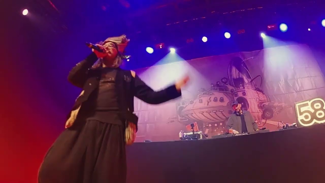 35 Jahre Main Concept:  Ständchen von Flowin IMMO