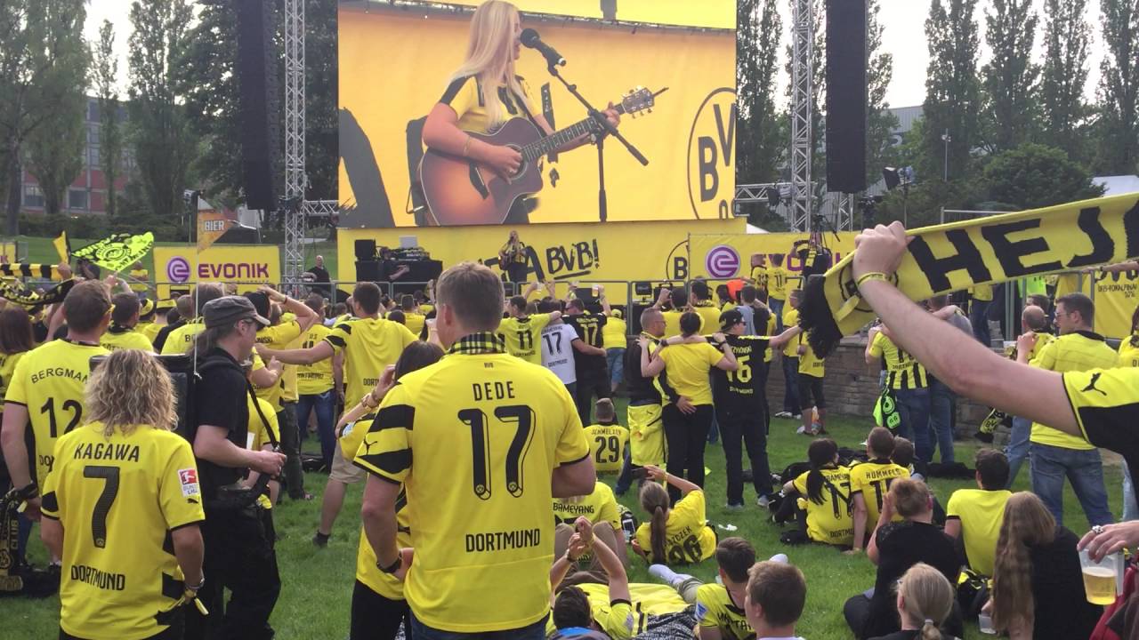 Jo Marie Dominiak - Borsigplatz Public Viewing Sommergarten DFB Pokalfinale 2016