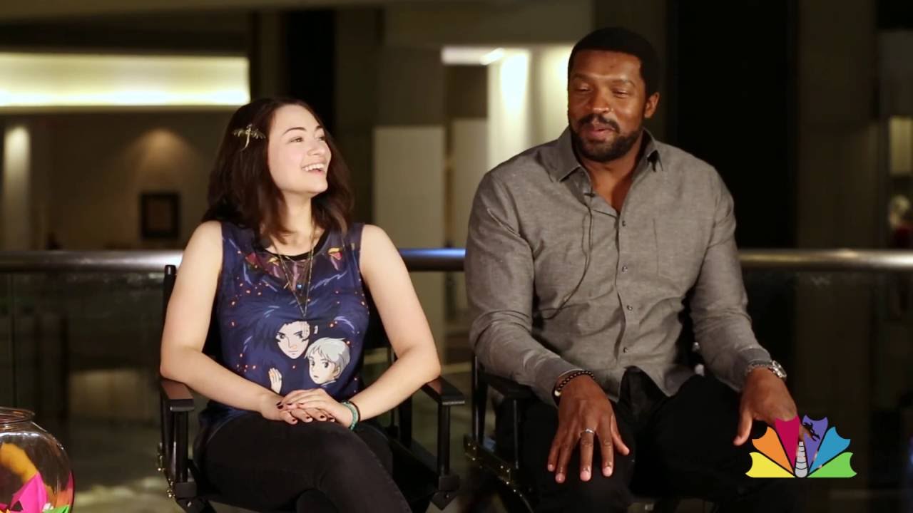Jodelle Ferland & Roger Cross [dragoncontv]