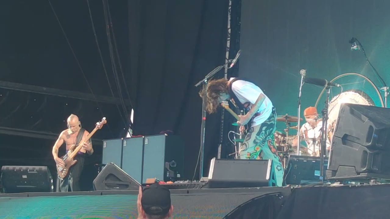 Red Hot Chili Peppers - Intro Jam (Live @ Mannheim 26/06/2023)