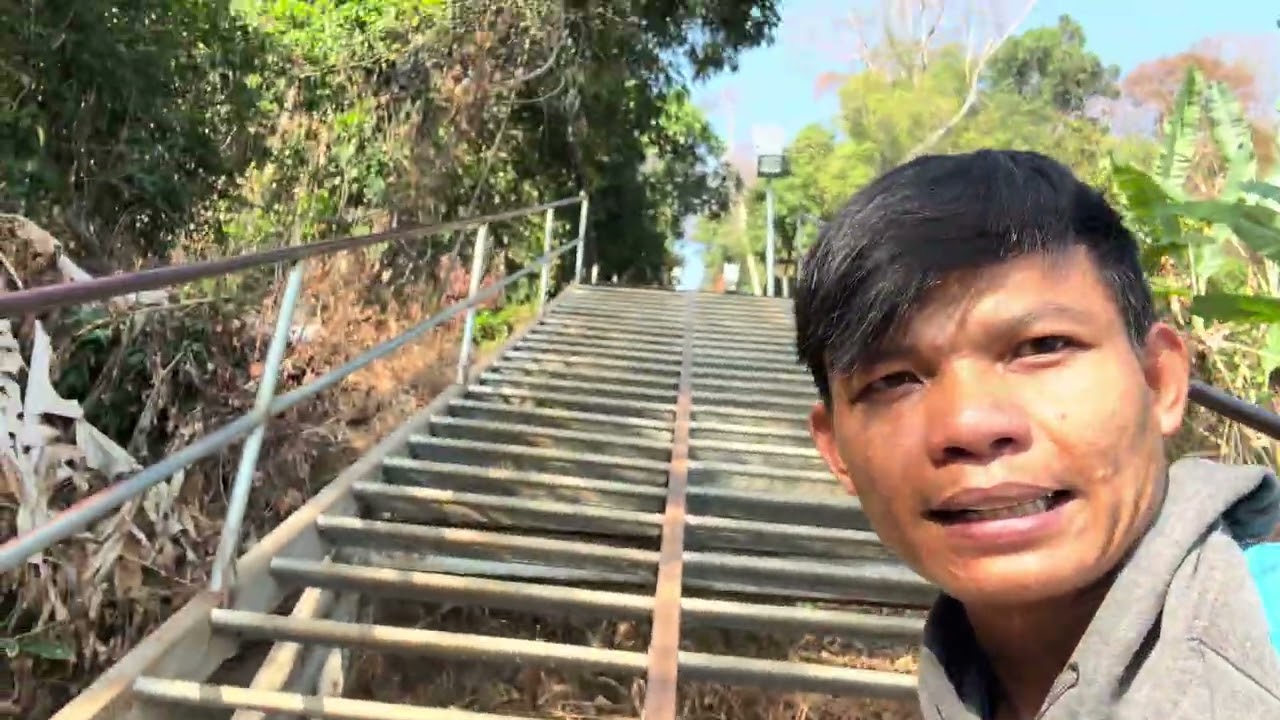 ឡេីងភ្នំត្បែងហត់ពេកនិយាយមិនត្រូវទេ🙏