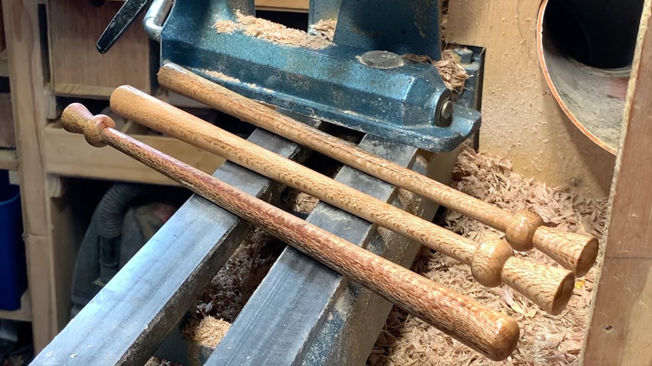 Richard Raffan turns a spurtle.