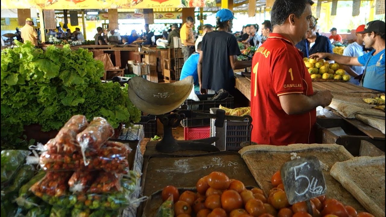 A Havana Neighborhood Farmers Market