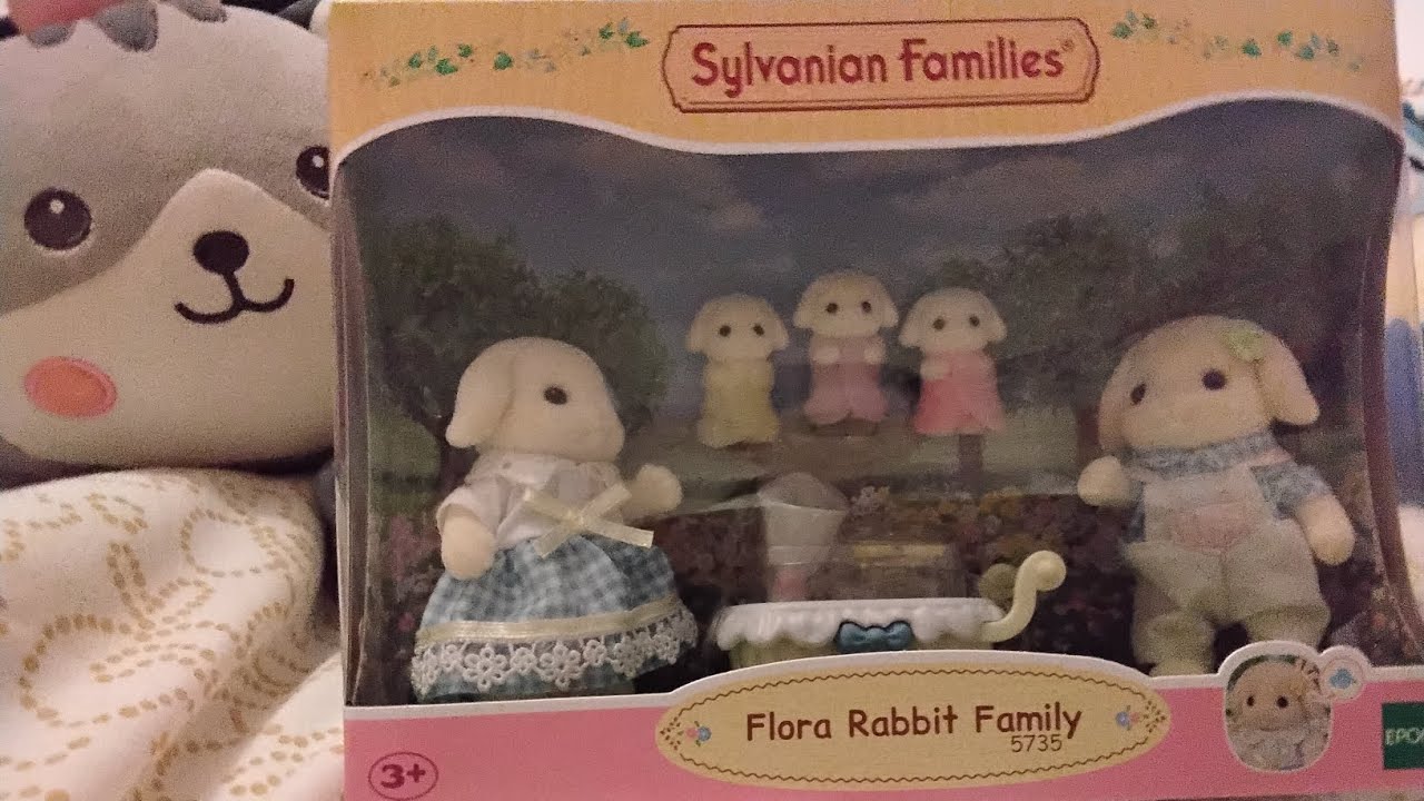 Unbox slyvanian families with me !