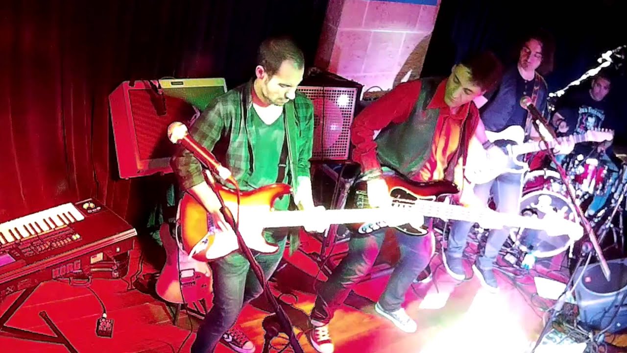 Tos Secret- 16- El primer cruce (Los Secretos)