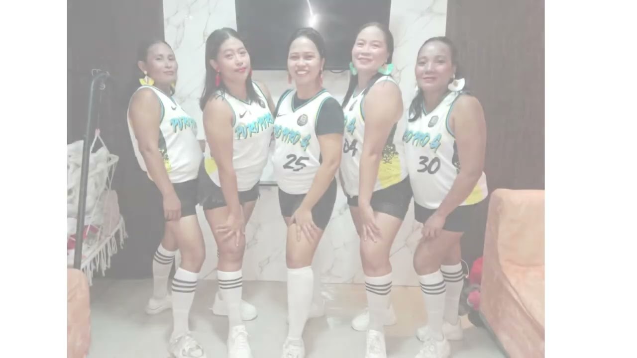 Dancing mommies