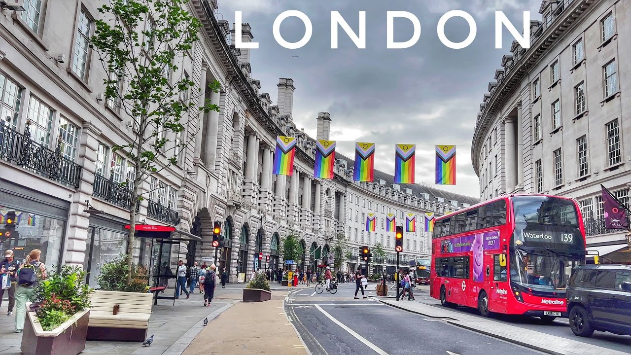London City Walk on a Beautiful Sunny Day, Buckingham Palace, Mayfair, Soho London, Piccadilly