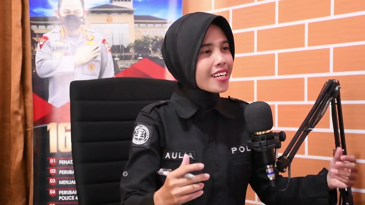 PEREMPUAN DI GARIS TERDEPAN