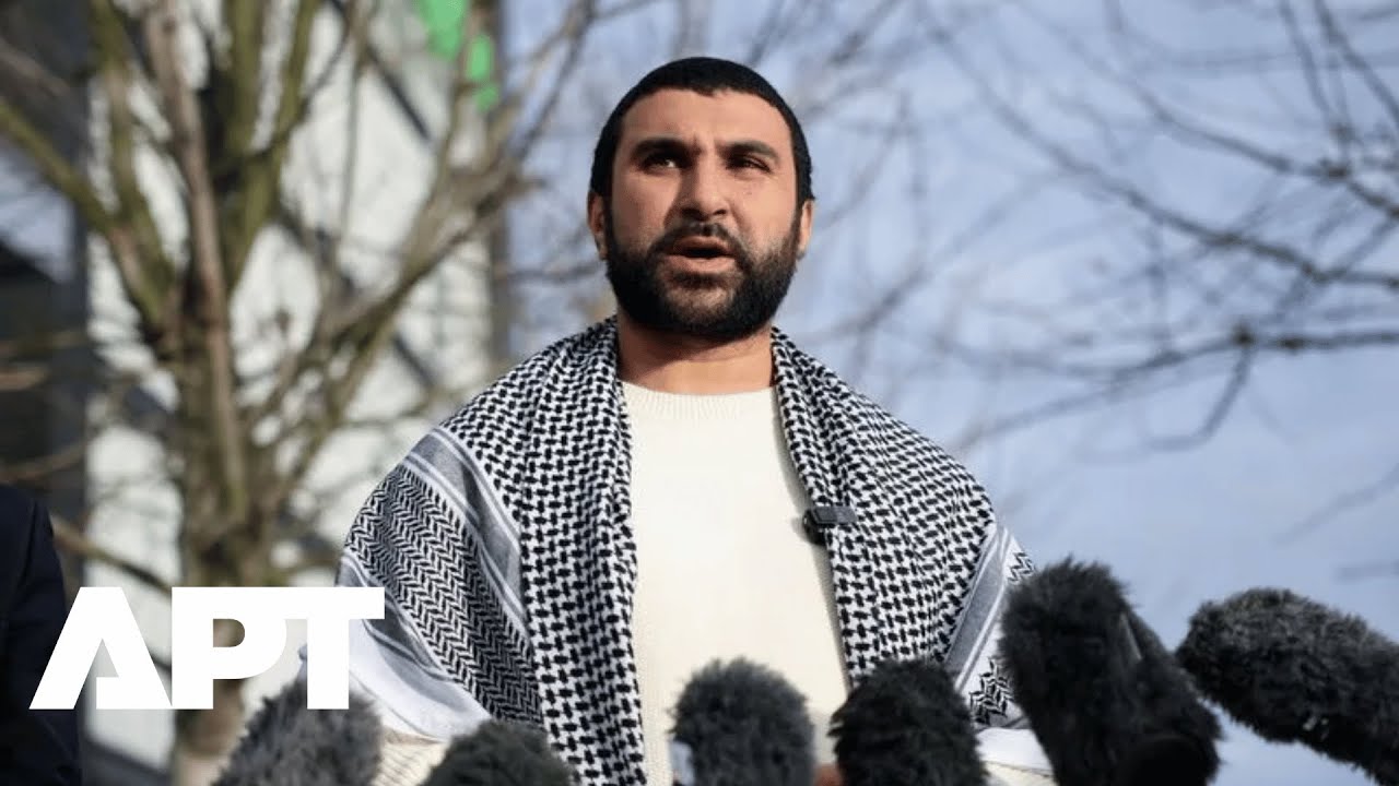 «Хорошо быть дома»: британский комментатор Сами Хамди вернулся после задержания в США за речь в Г...