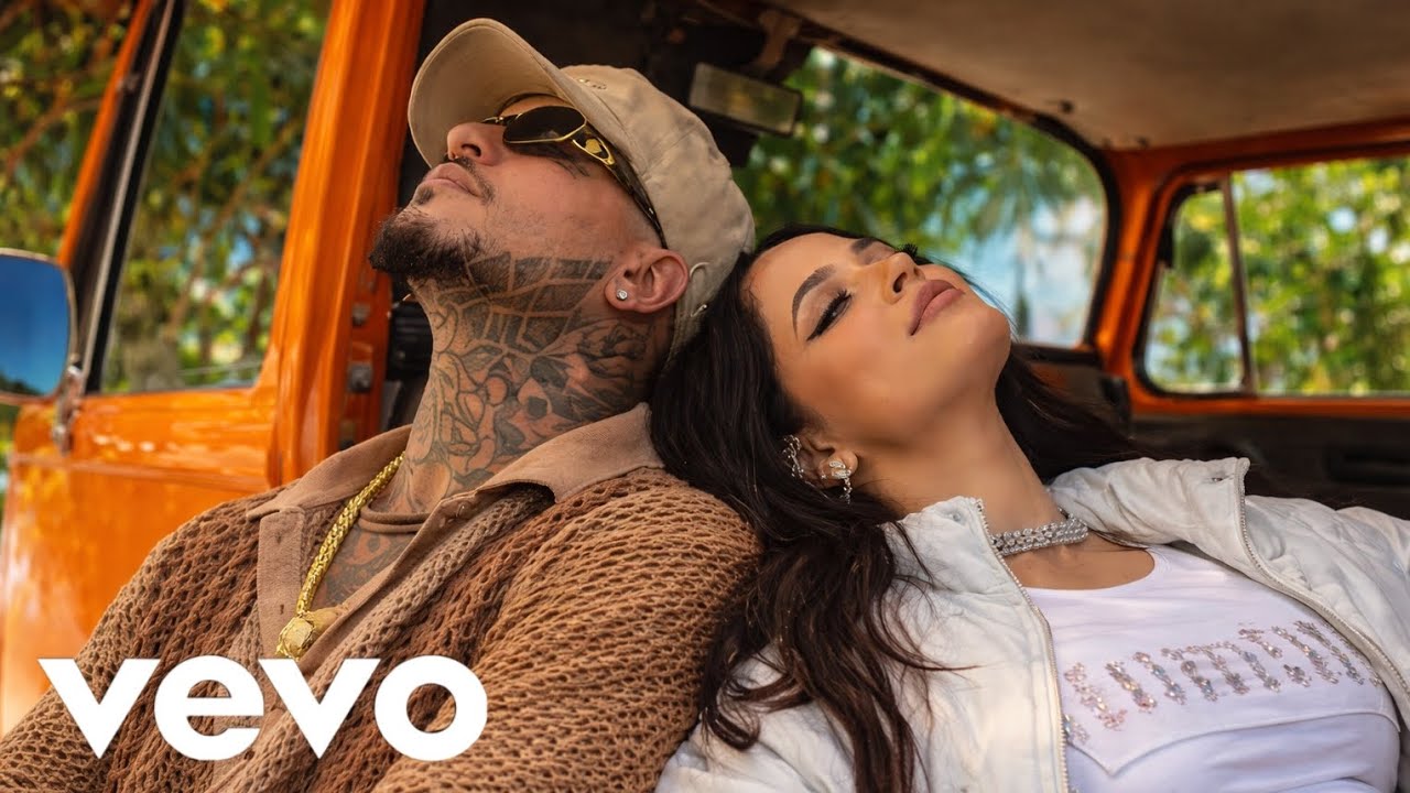 Becky G ft. Farruko - El-Llamado (New Music Video )