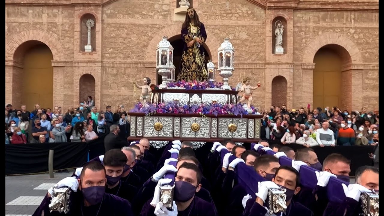 Procesión de Viernes Santo en Torrevieja - Semana Santa 2022 -  Salida completa de la parroquia