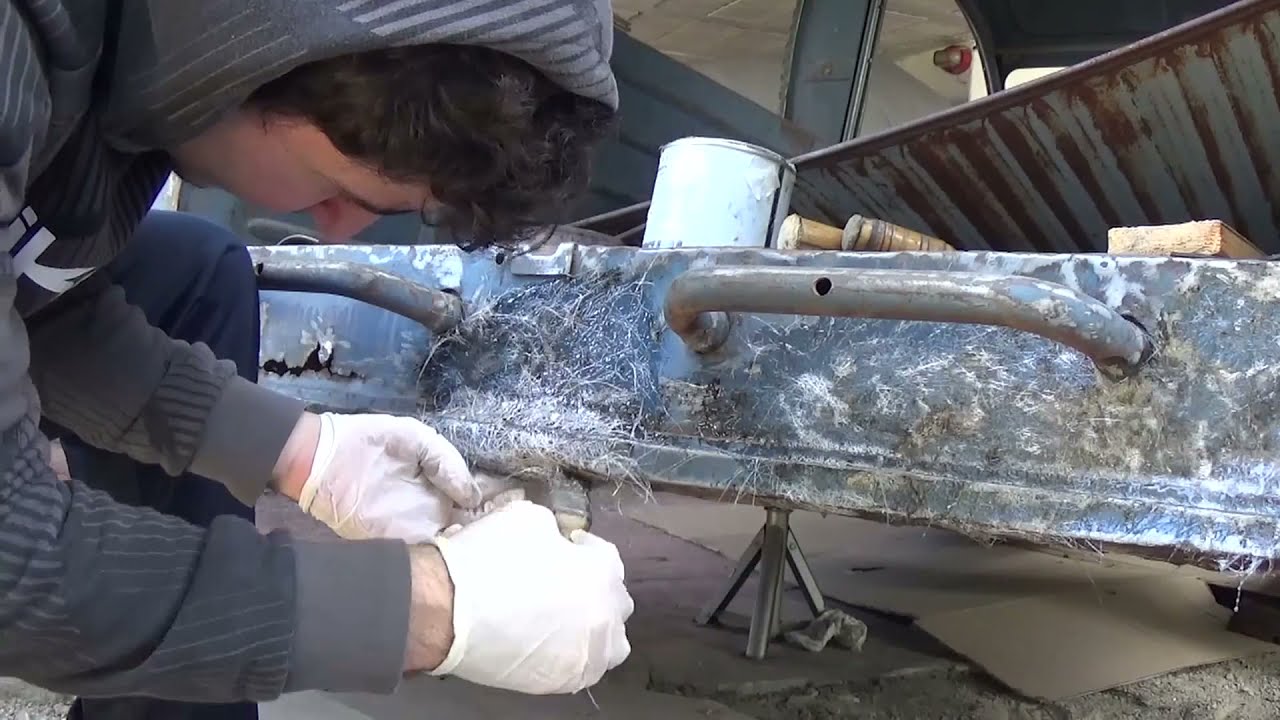 Reparando AGUJEROS con FIBRA de vidrio | Citroen 2cv azu 1964