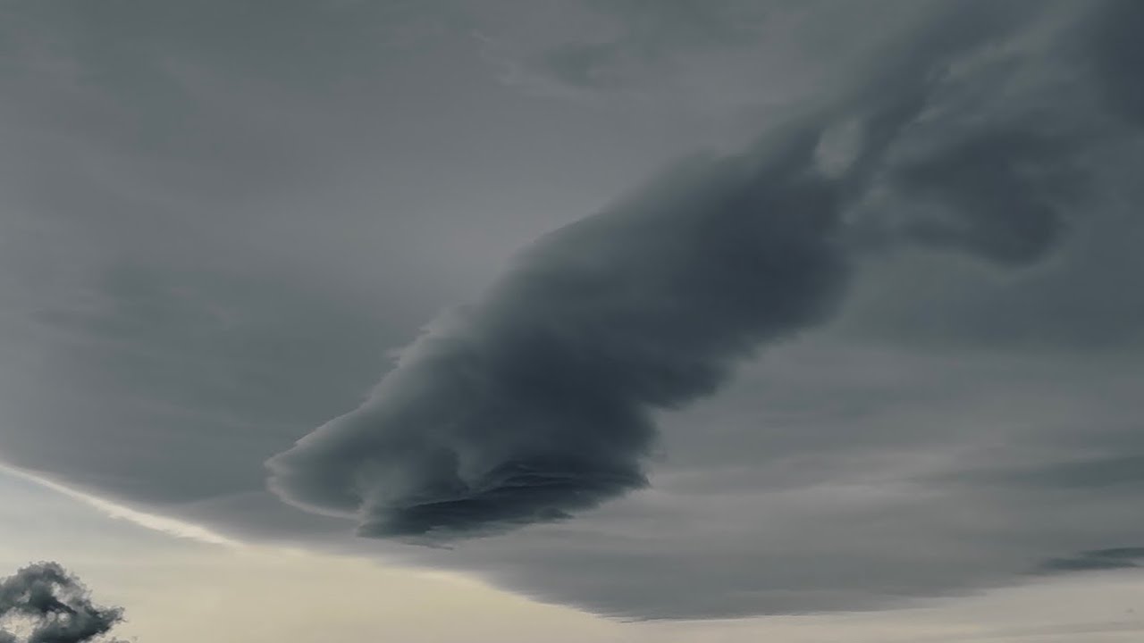 Looks Alien To Me …. Strange Cloud 2026 