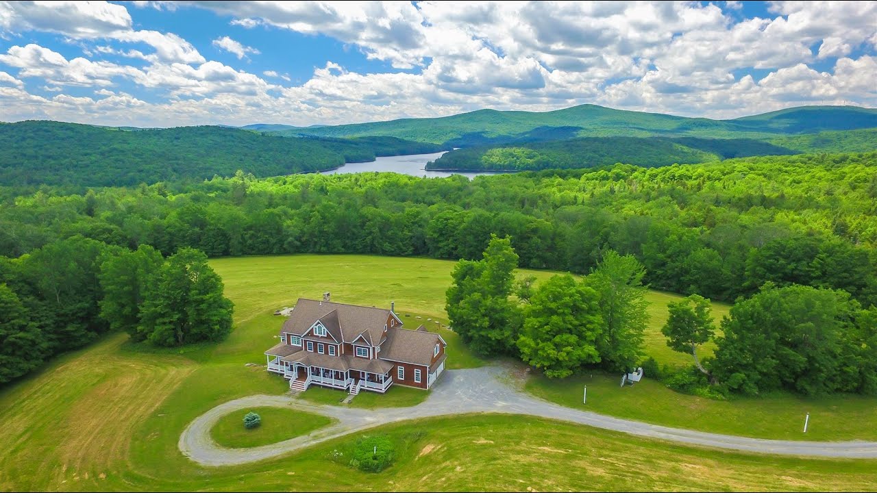 557 Boyd Hill Road, Wilmington, Vermont