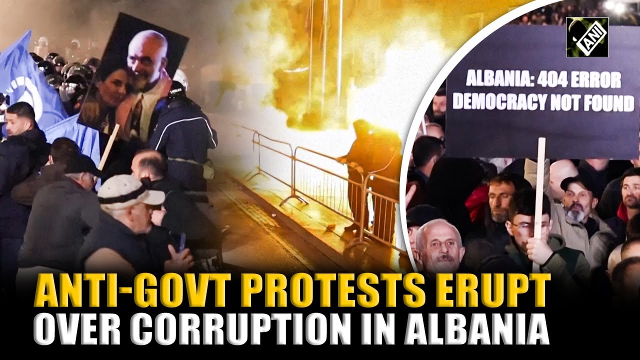 Албанская оппозиция провела акцию протеста против правительства на фоне разгоревшегося коррупцион...