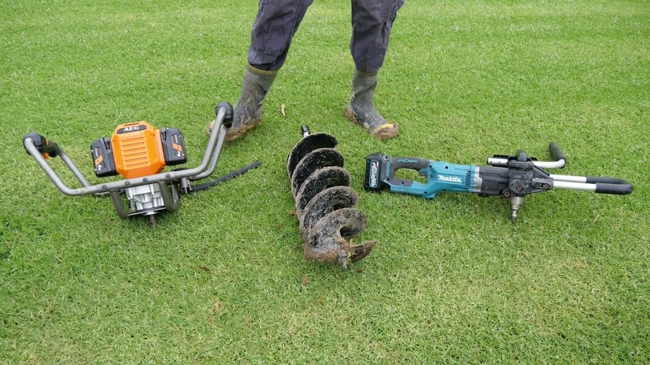 Makita Earth Auger VS AEG Earth Auger. A Quick Post Hole Borer Battle. Ridgid 36v VS Makita 40v