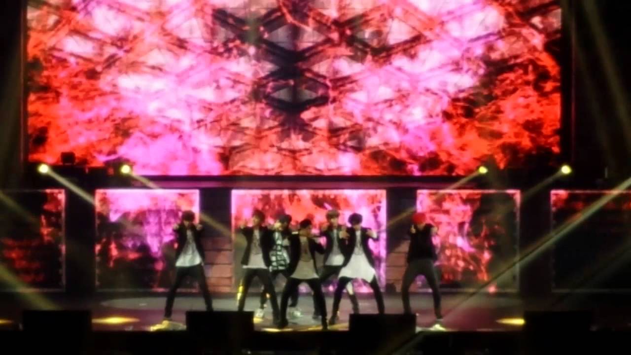 120714 BTS Red Bullet Manila Fancam - Danger