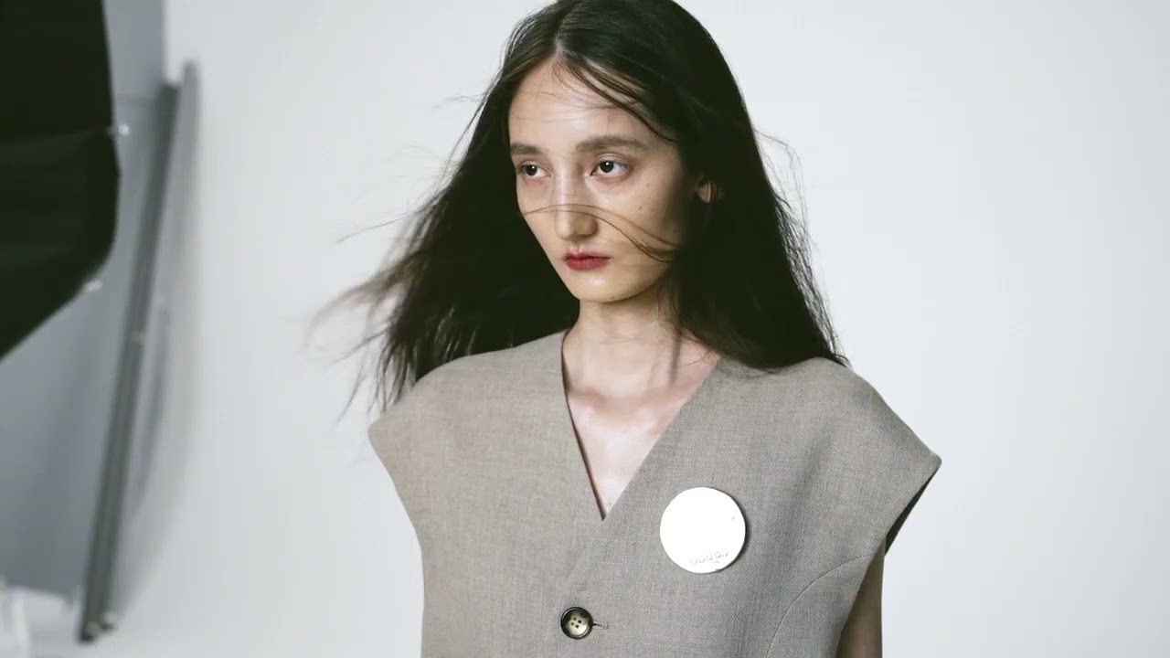 EZUMi 2025 Spring Summer Collection  : Satirical elegance