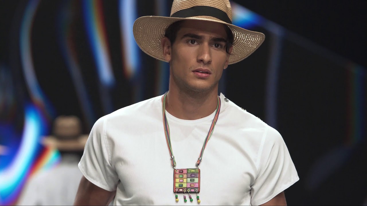 LUCAS BALBOA EN LA SEMANA DE LA MODA BAÑO DE GRAN CANARIA 2019