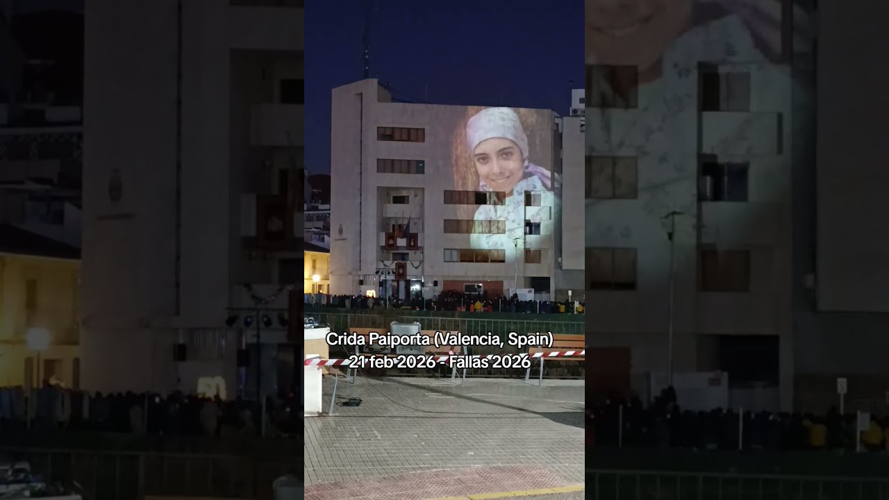 Crida Paiporta (Valence, Espagne) spectacle lumineux et feux d'artifice pour fêter les Fallas 2026