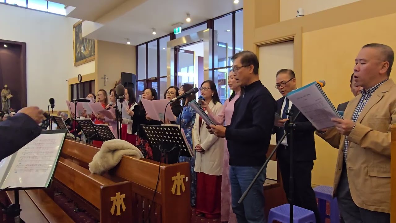 Khúc Tình Hiến Dâng - Lễ Chúa Kitô Vua Vũ Trụ
