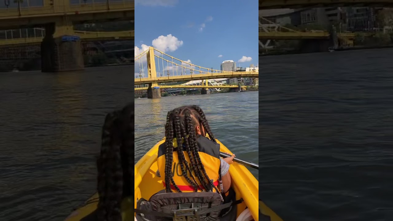 Kayaking on the Allegheny river downtown Pittsburgh 🛶
