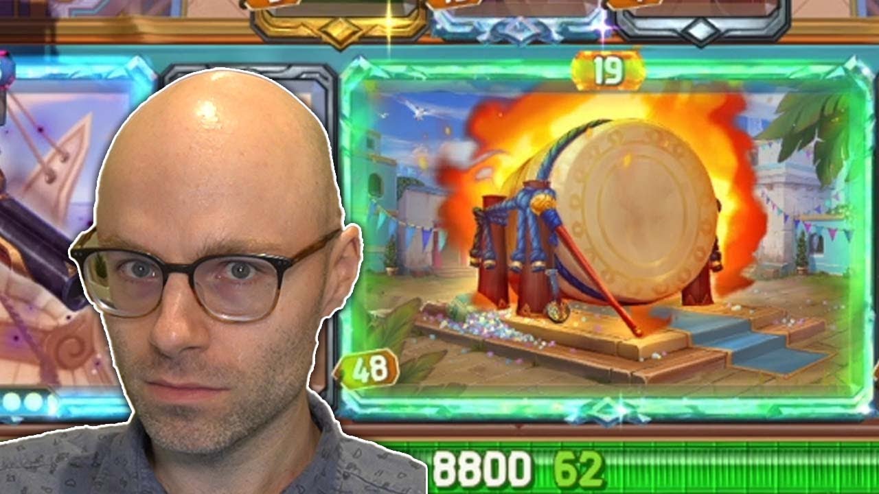 He bangs the drum (The Bazaar)
